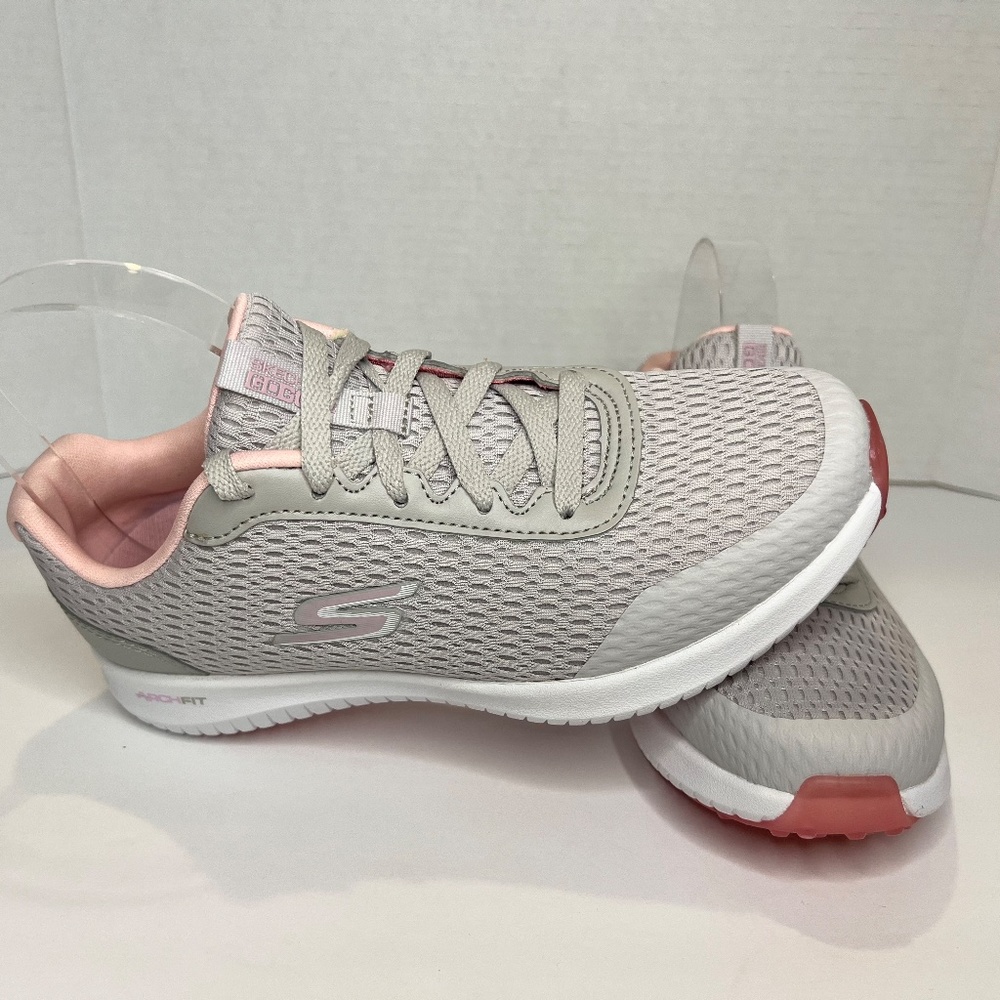 Skechers Go Max Arch Fit Spikeless Golf Shoe Sz. 6.5